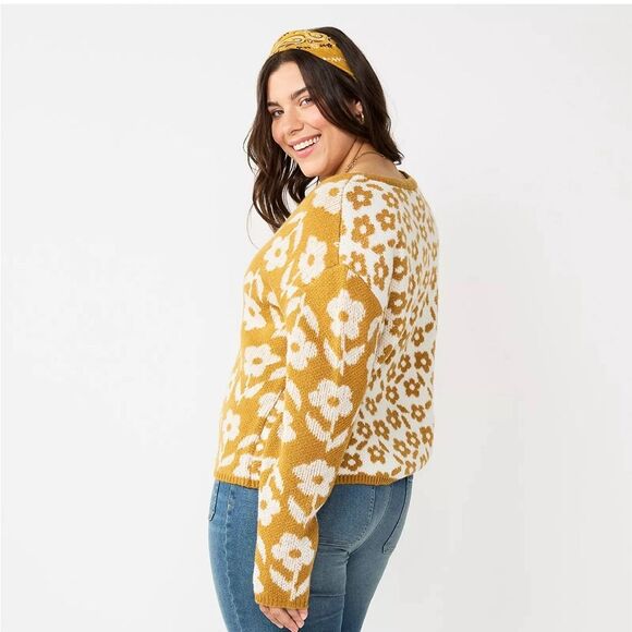 SO Floral 70s Retro Cardigan Sweater | Size M | Perfect for Fall - Picture 3 of 10